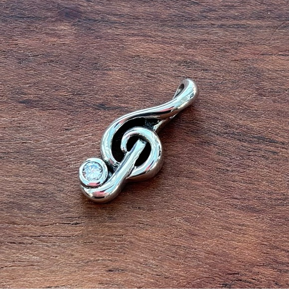 Sterling Silver Treble Clef Zirconia Pendant - Picture 1 of 5